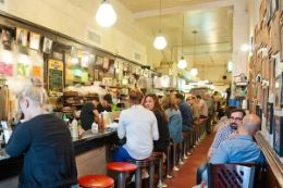 diner in Flatiron on New York City  guided food tour