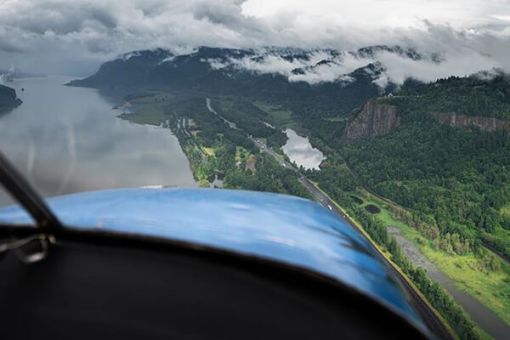 Columbia River Gorge Scenic Flight, Portland cockpit